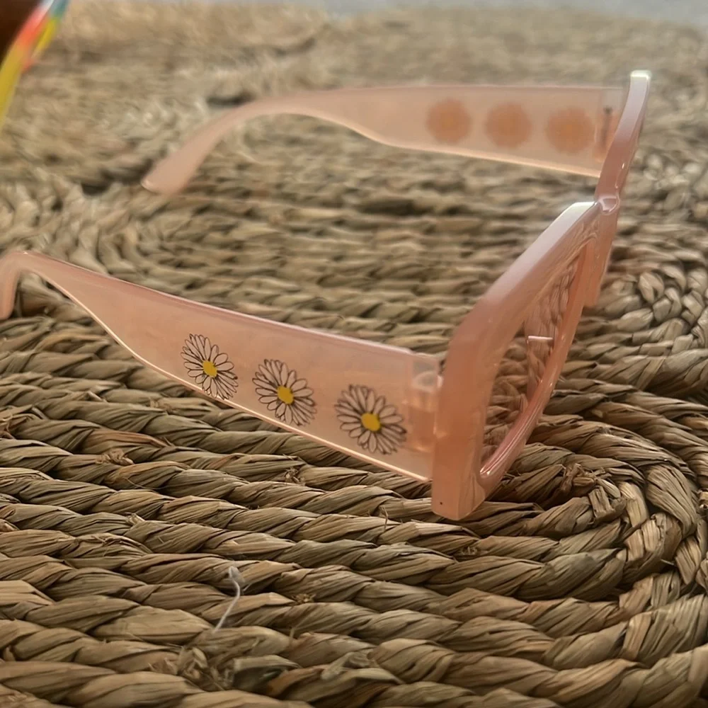 2 Pairs of Little Girls Sunglasses • Art Class and Wonder Nation